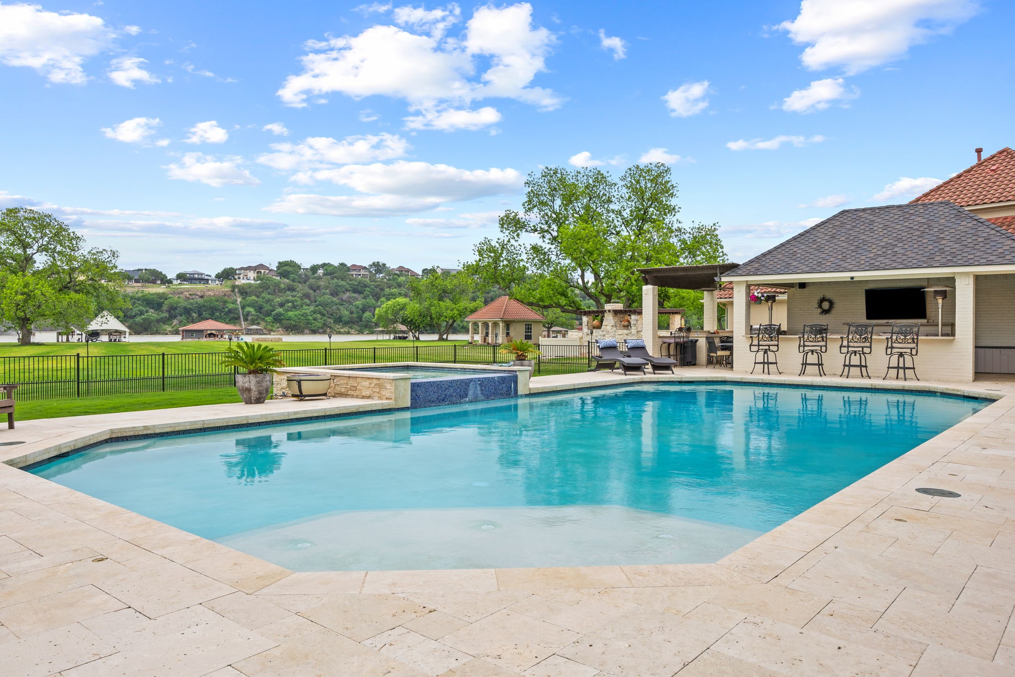 1300 E Scandinavian Court Granbury TX 76048