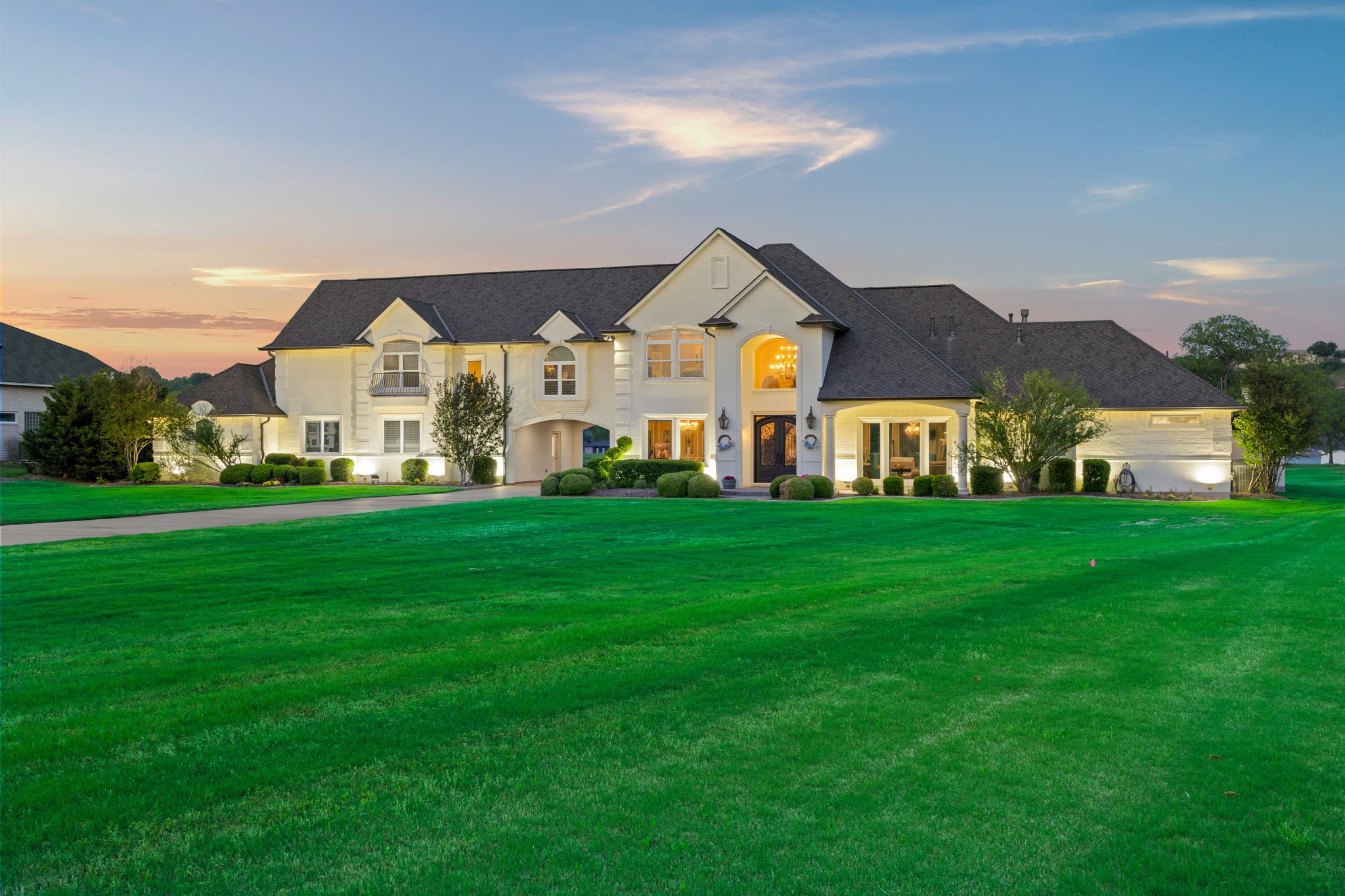 1300 E Scandinavian Court Granbury TX 76048