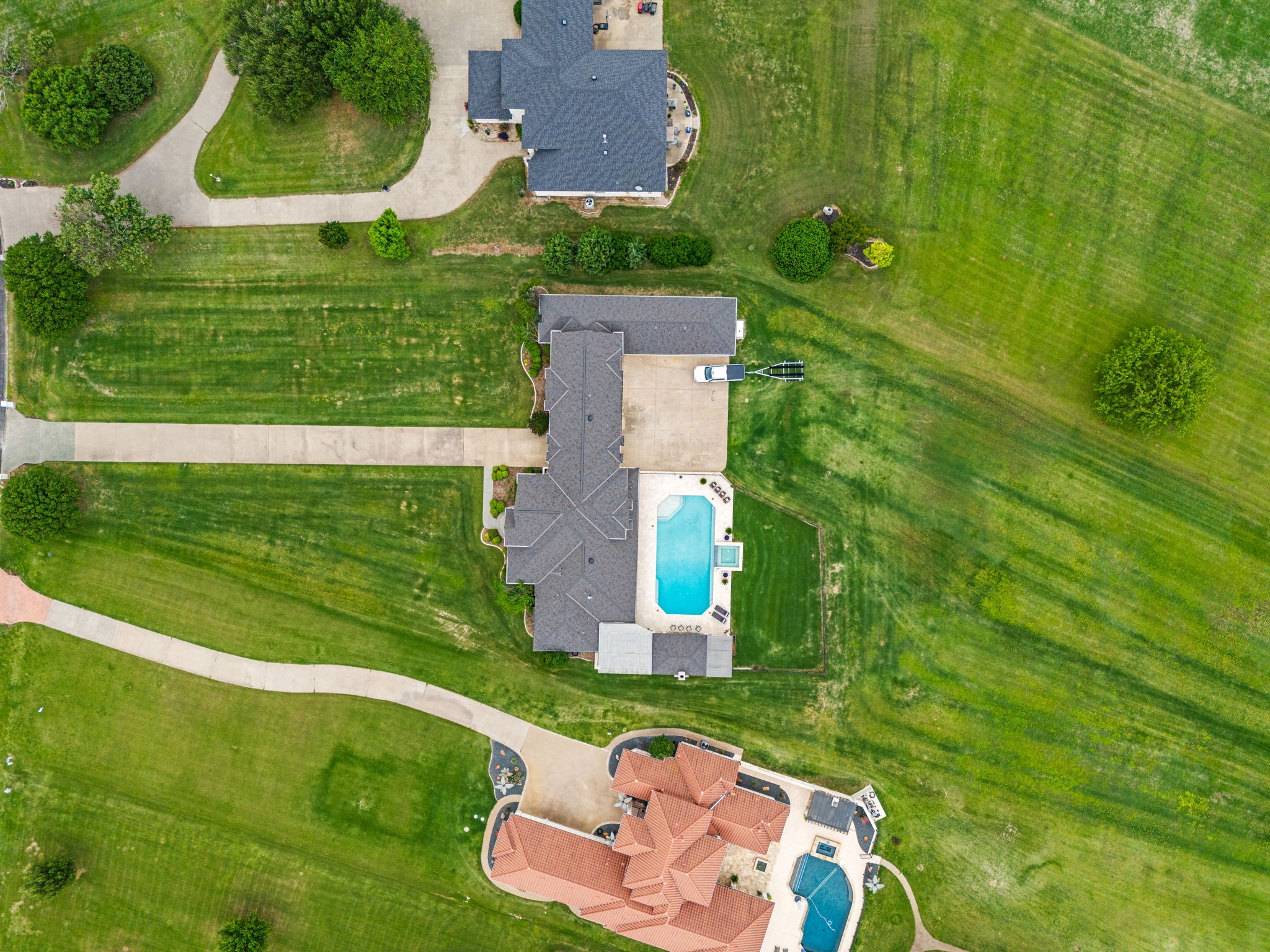 1300 E Scandinavian Court Granbury TX 76048