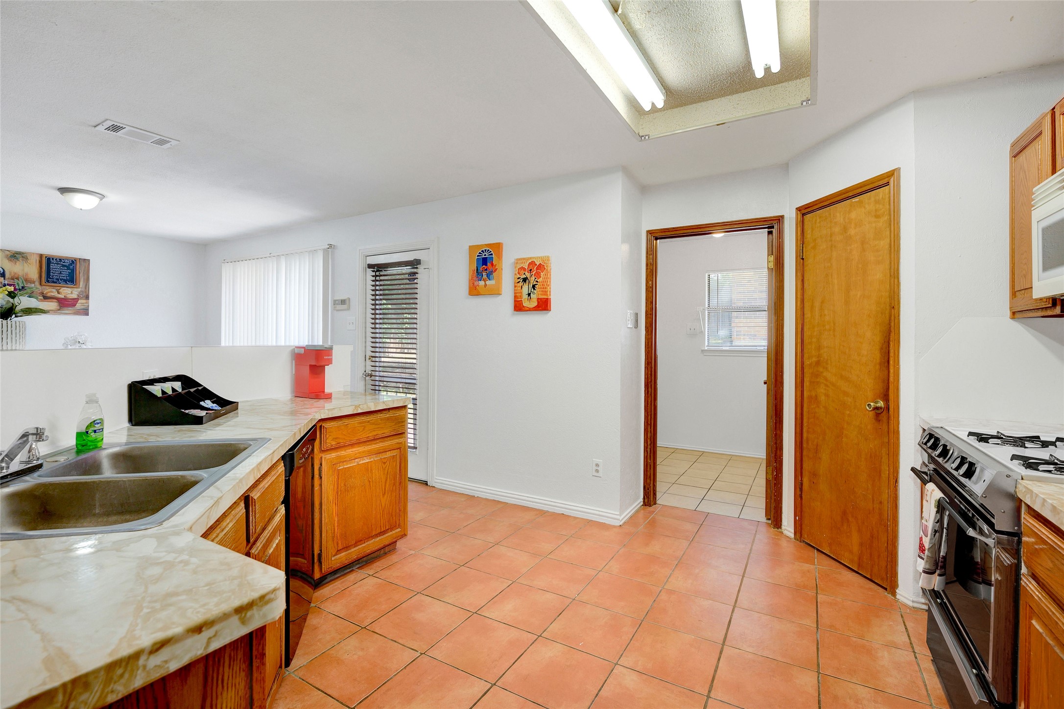 4823 Hollow Ridge Road Dallas TX 75227