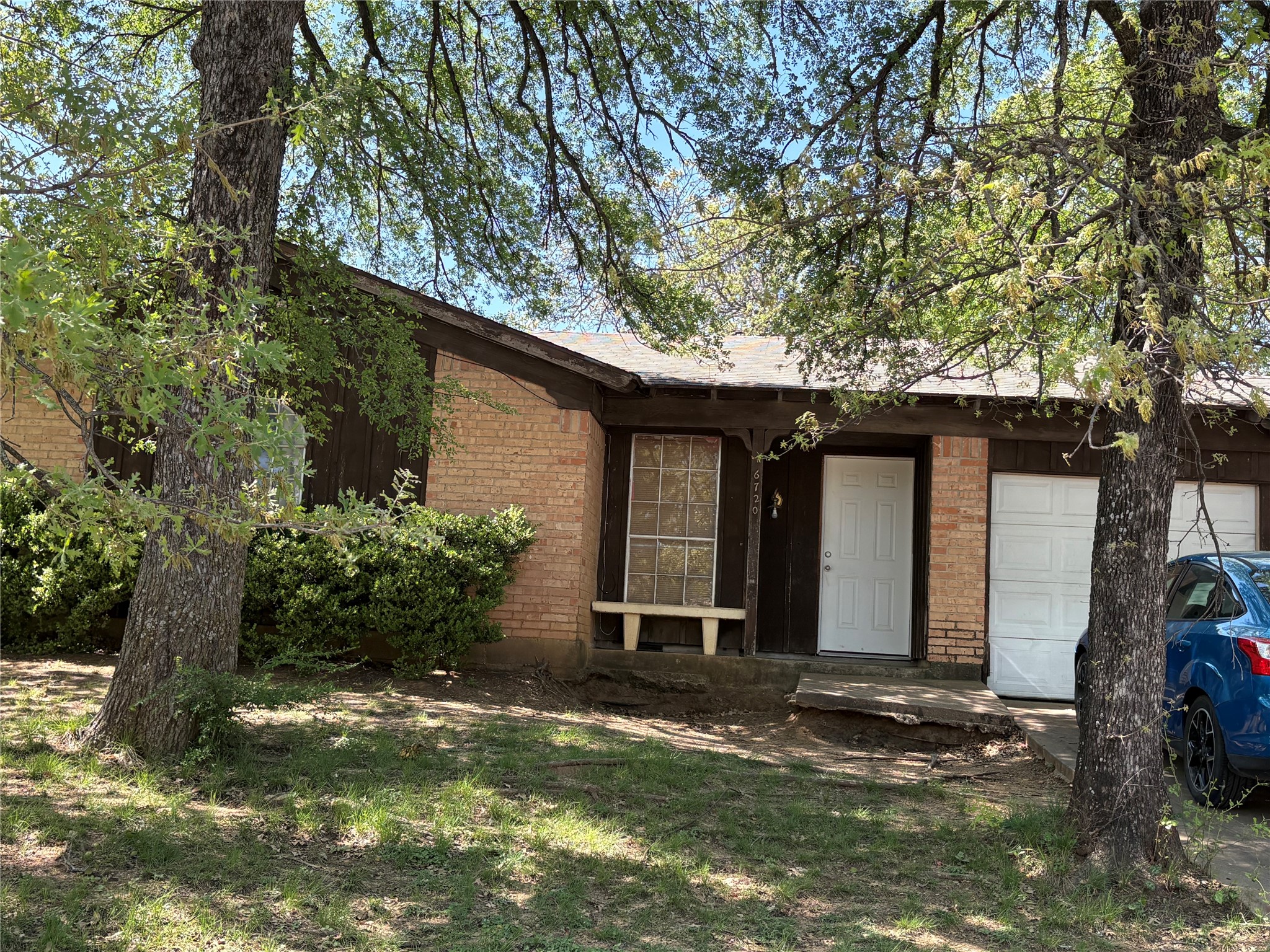 6720 Trailwood Drive Forest Hill TX 76140