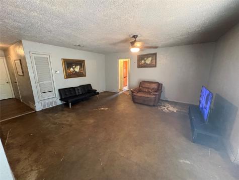 6720 Trailwood Drive Forest Hill TX 76140
