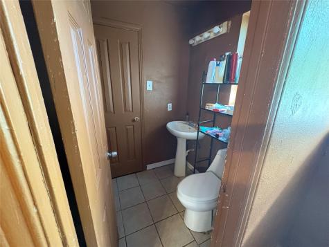 6720 Trailwood Drive Forest Hill TX 76140