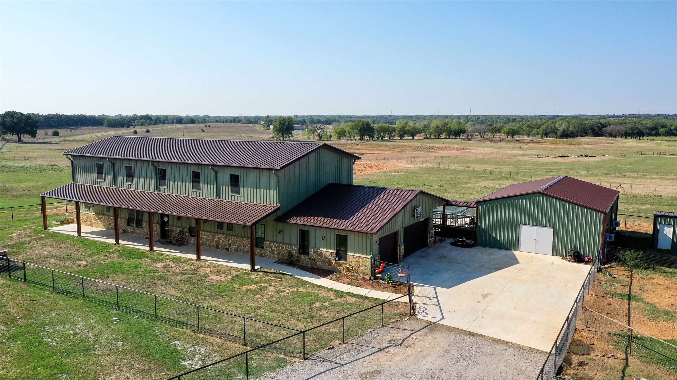 564 County Road 1593 Alvord TX 76225