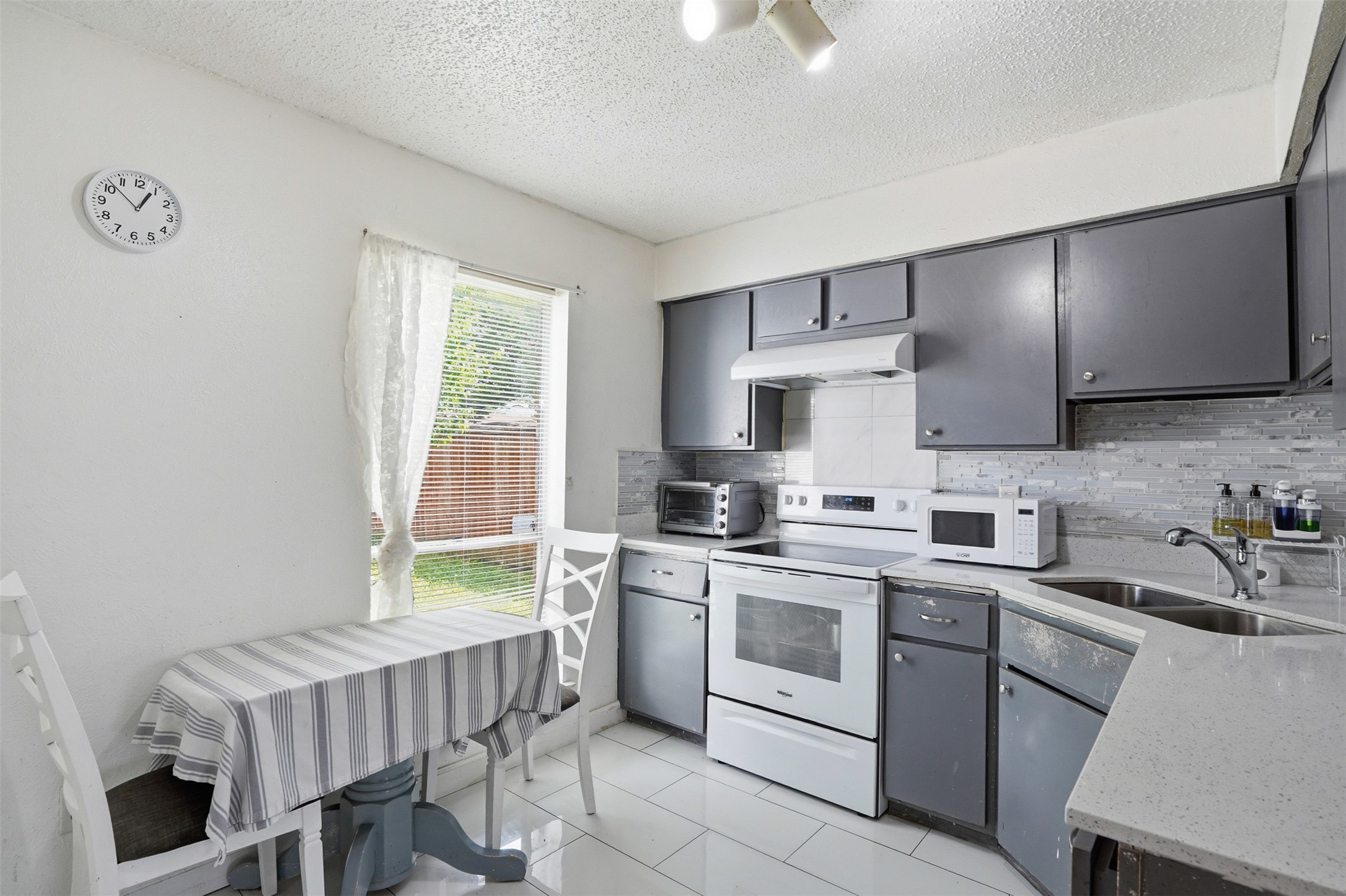 2917 Brookcrest Drive Garland TX 75040