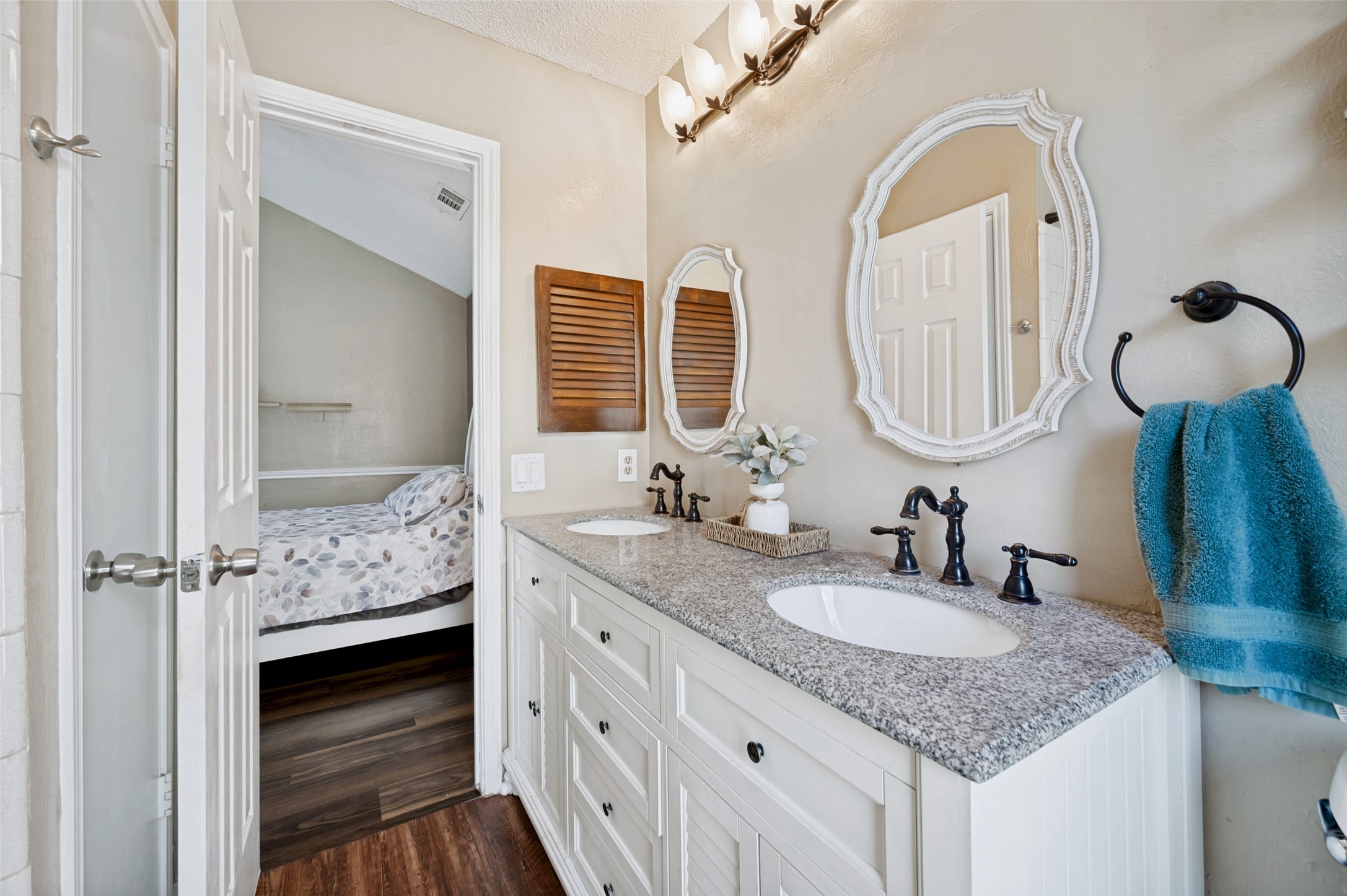 109 Hickory Springs Drive Euless TX 76039