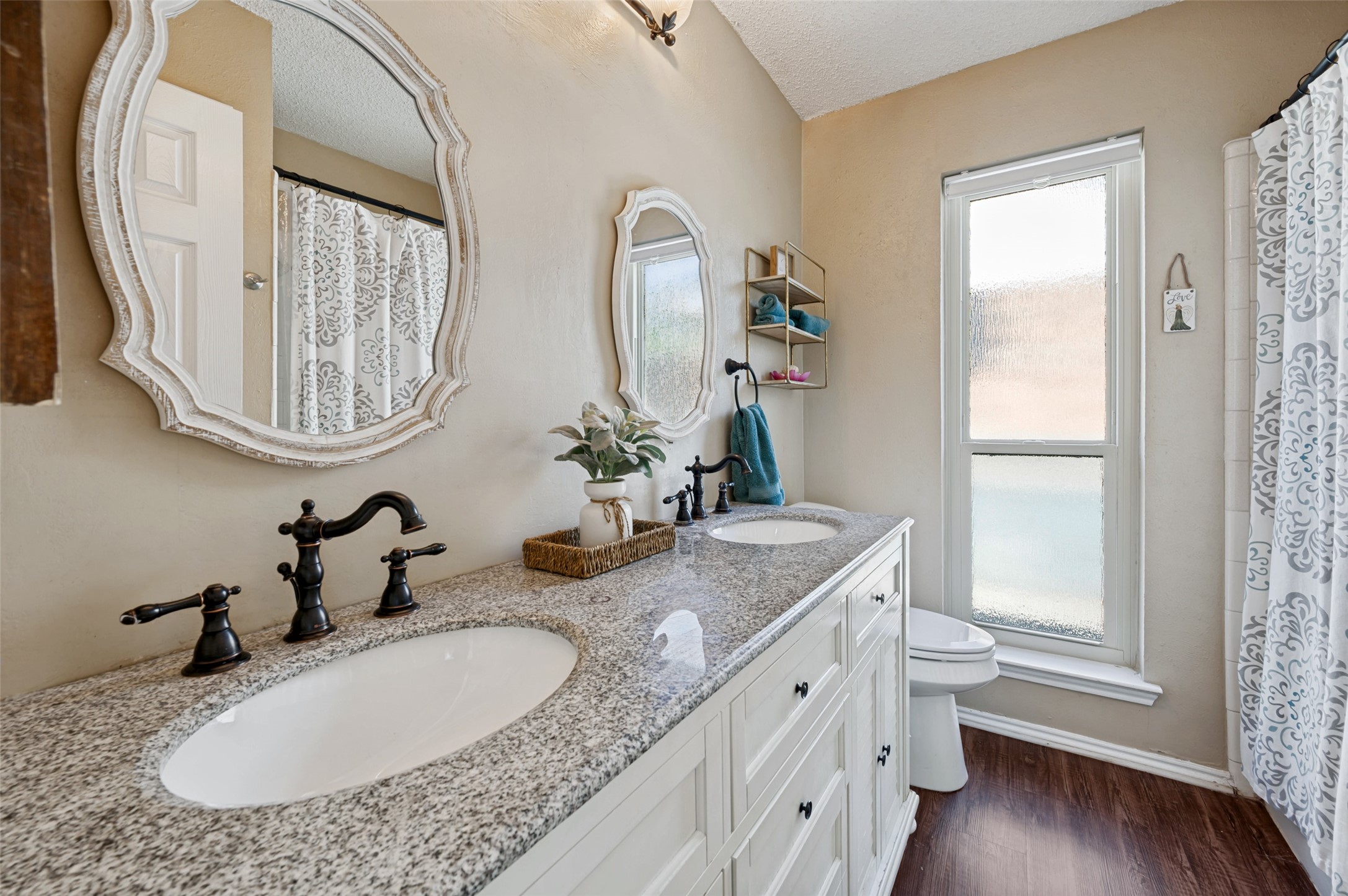 109 Hickory Springs Drive Euless TX 76039