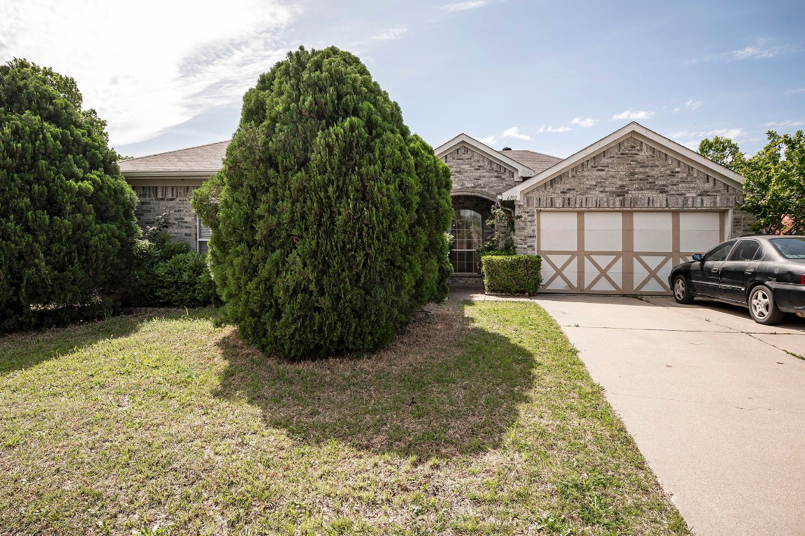 6102 Harwood Crossing Drive Arlington TX 76018