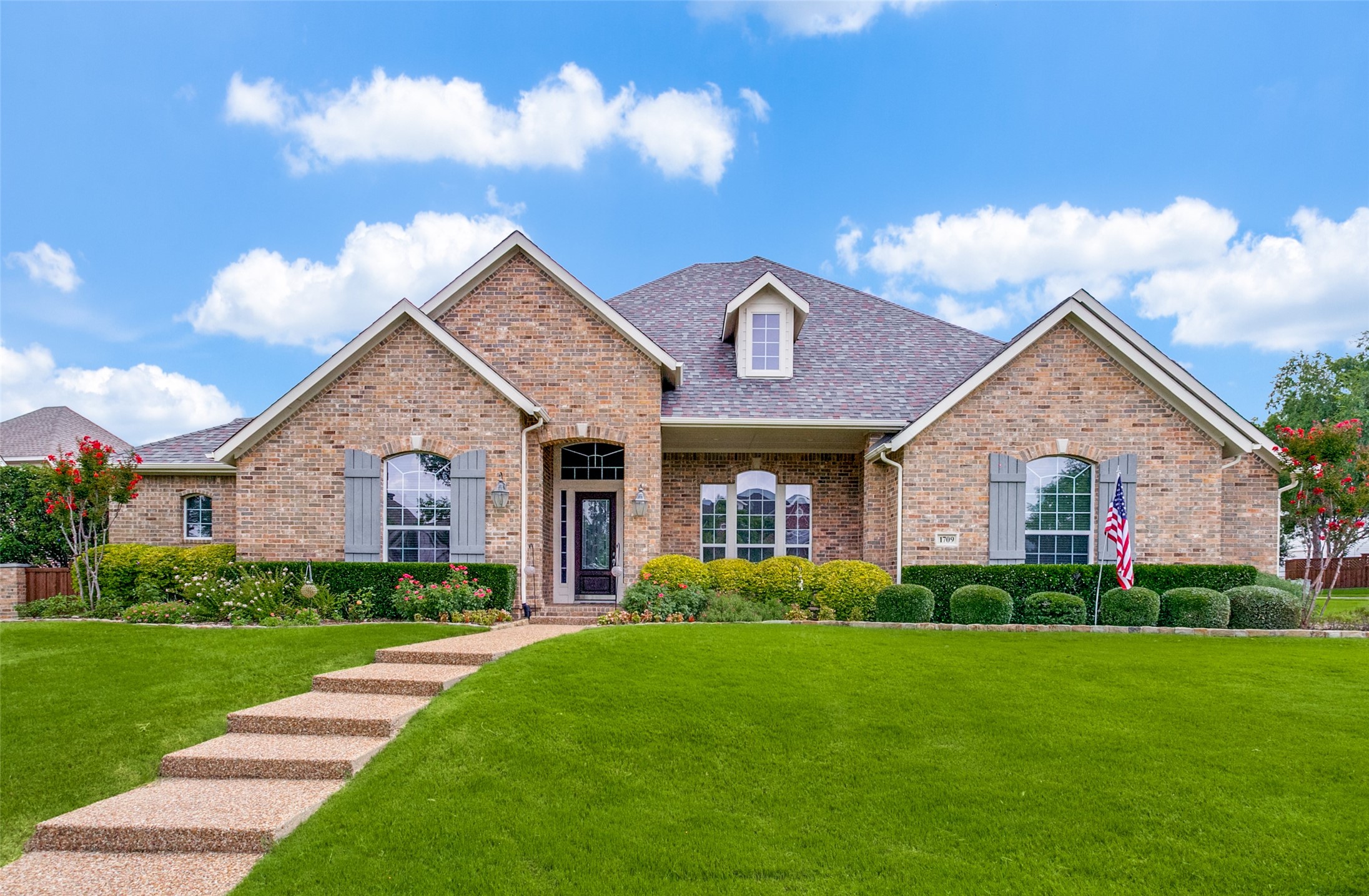 1709 Pecan Grove Carrollton TX 75007