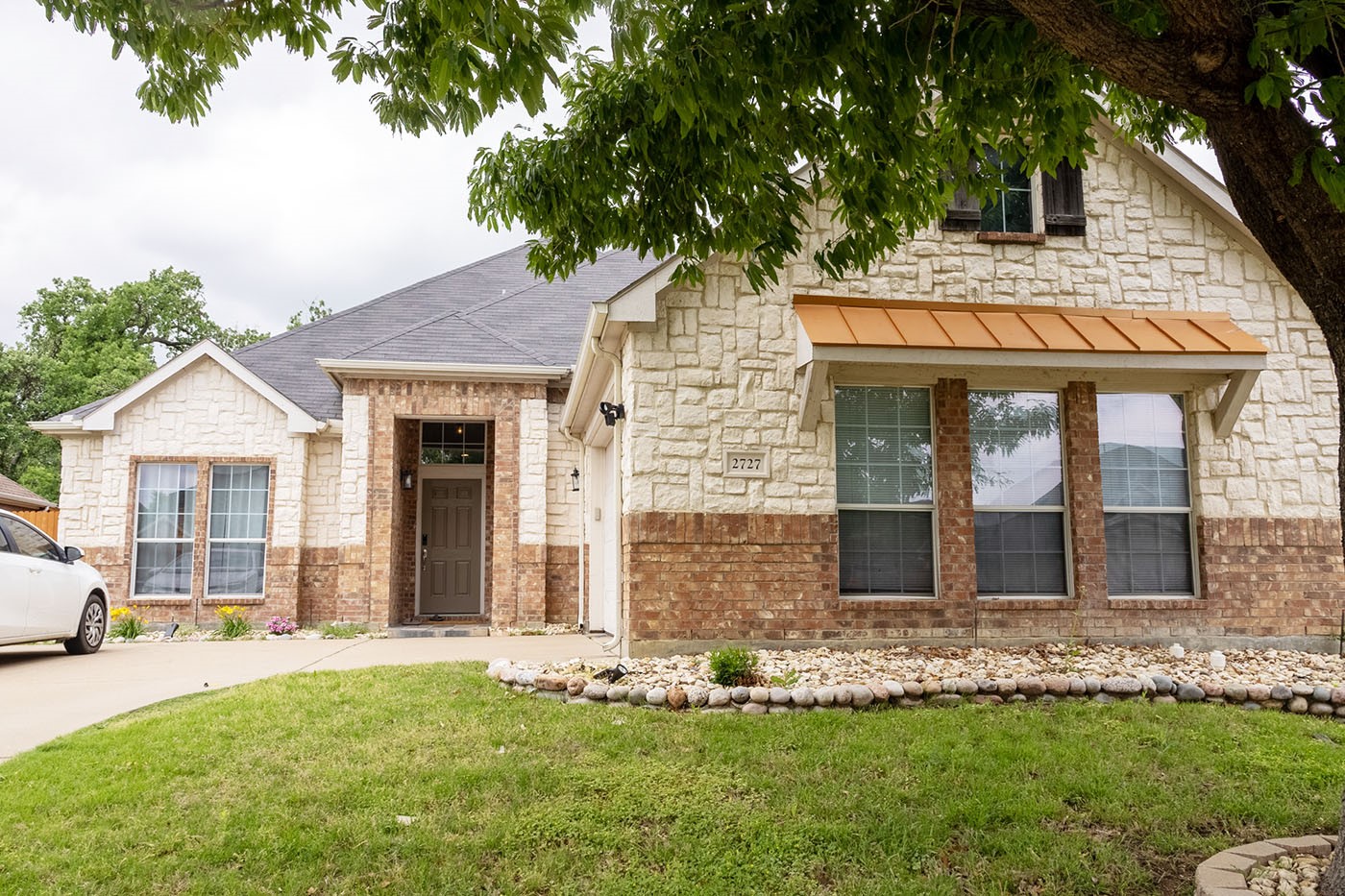2727 Meadow Lake Drive Grand Prairie TX 75050
