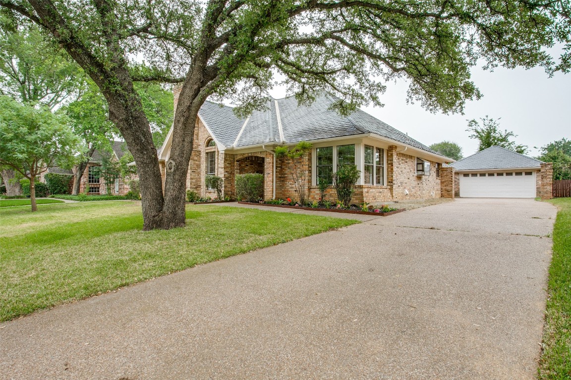 707 Trail Lake Drive Euless TX 76039