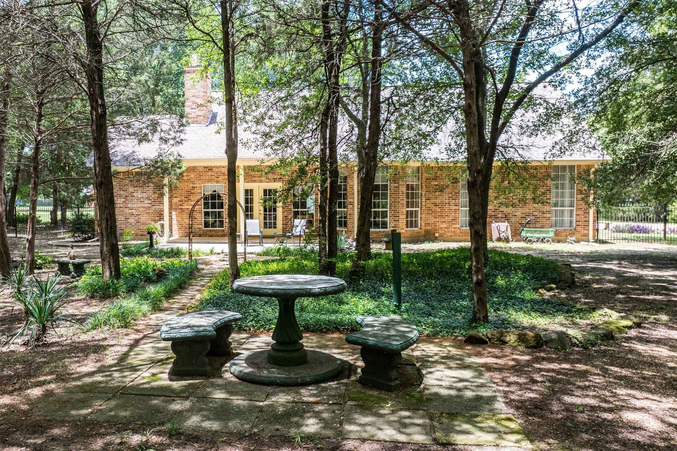1176 Country Bend Drive Post Oak Bend TX 75142
