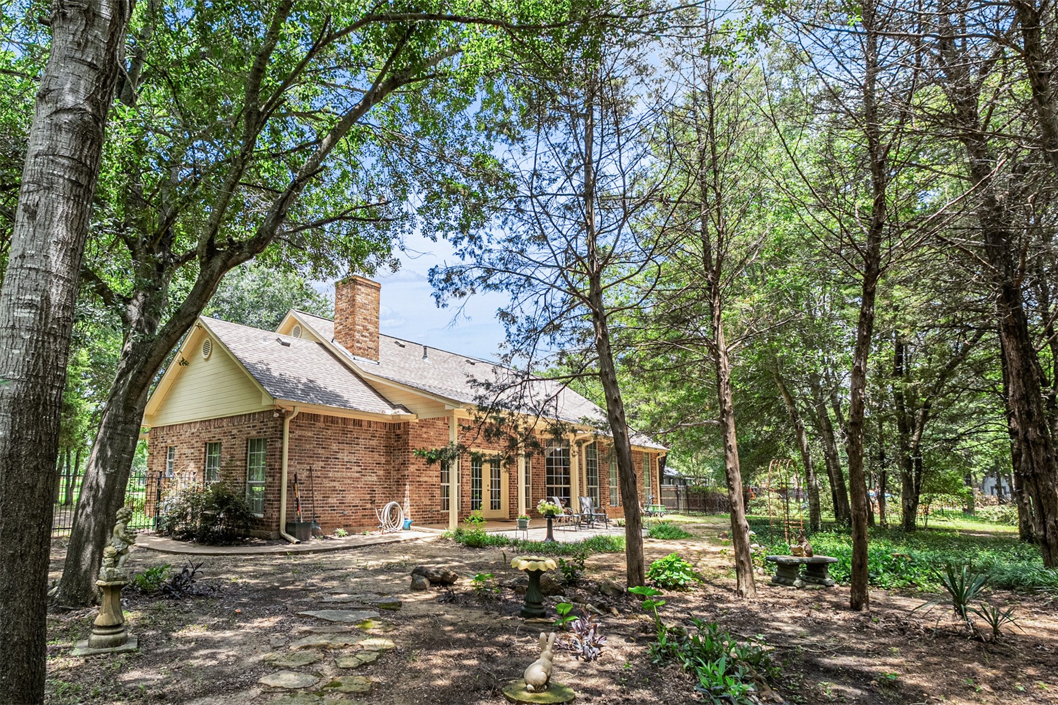 1176 Country Bend Drive Post Oak Bend TX 75142