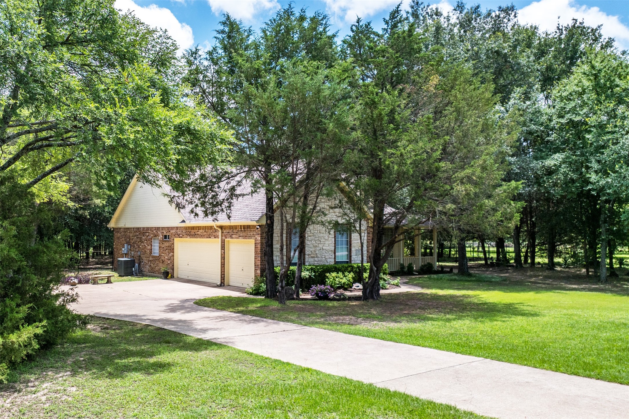 1176 Country Bend Drive Post Oak Bend TX 75142