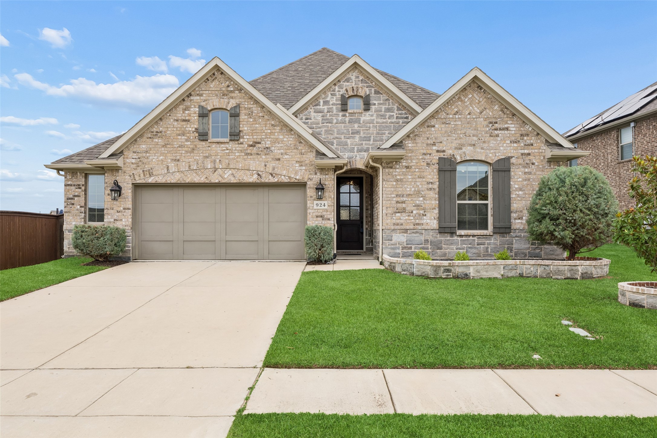 924 Pear Avenue Forney TX 75126
