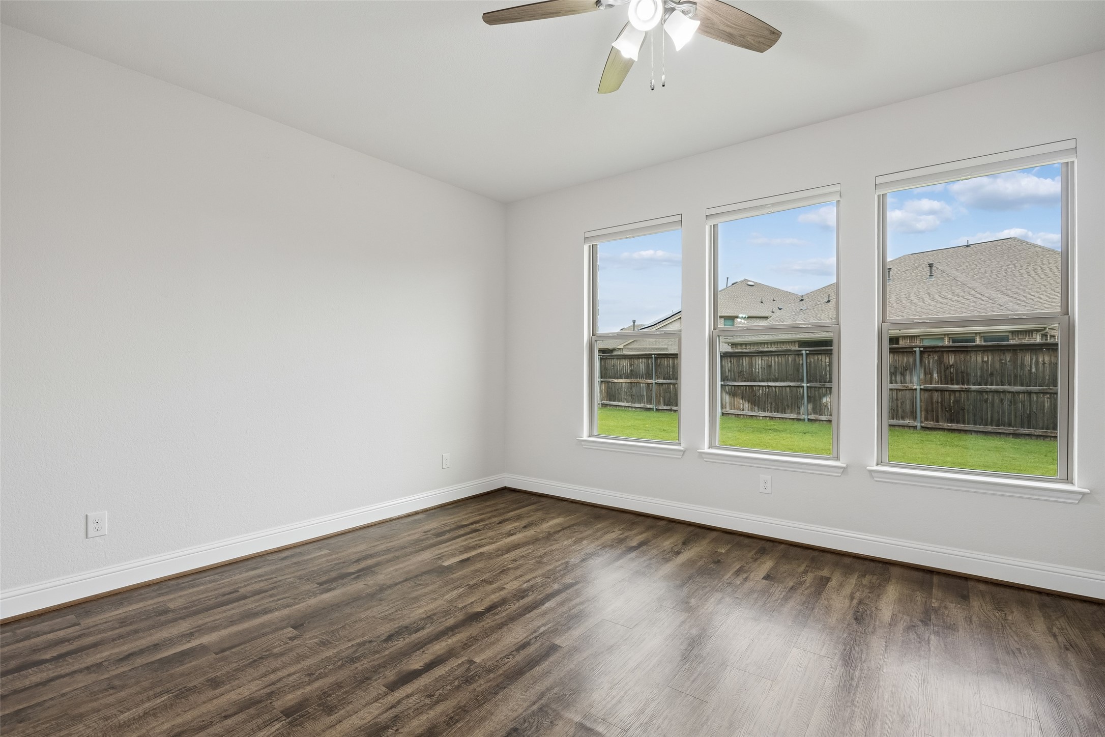924 Pear Avenue Forney TX 75126