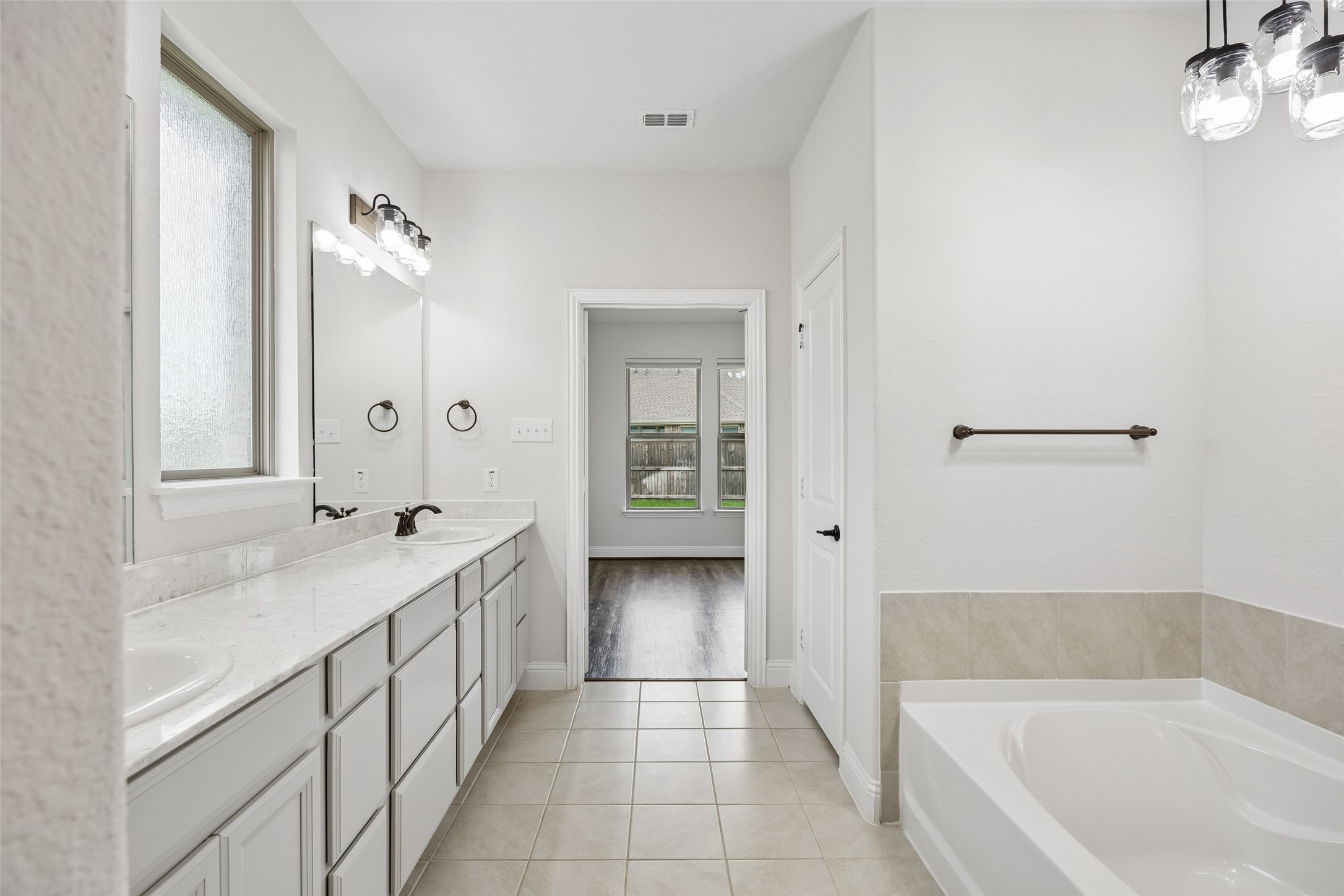 924 Pear Avenue Forney TX 75126