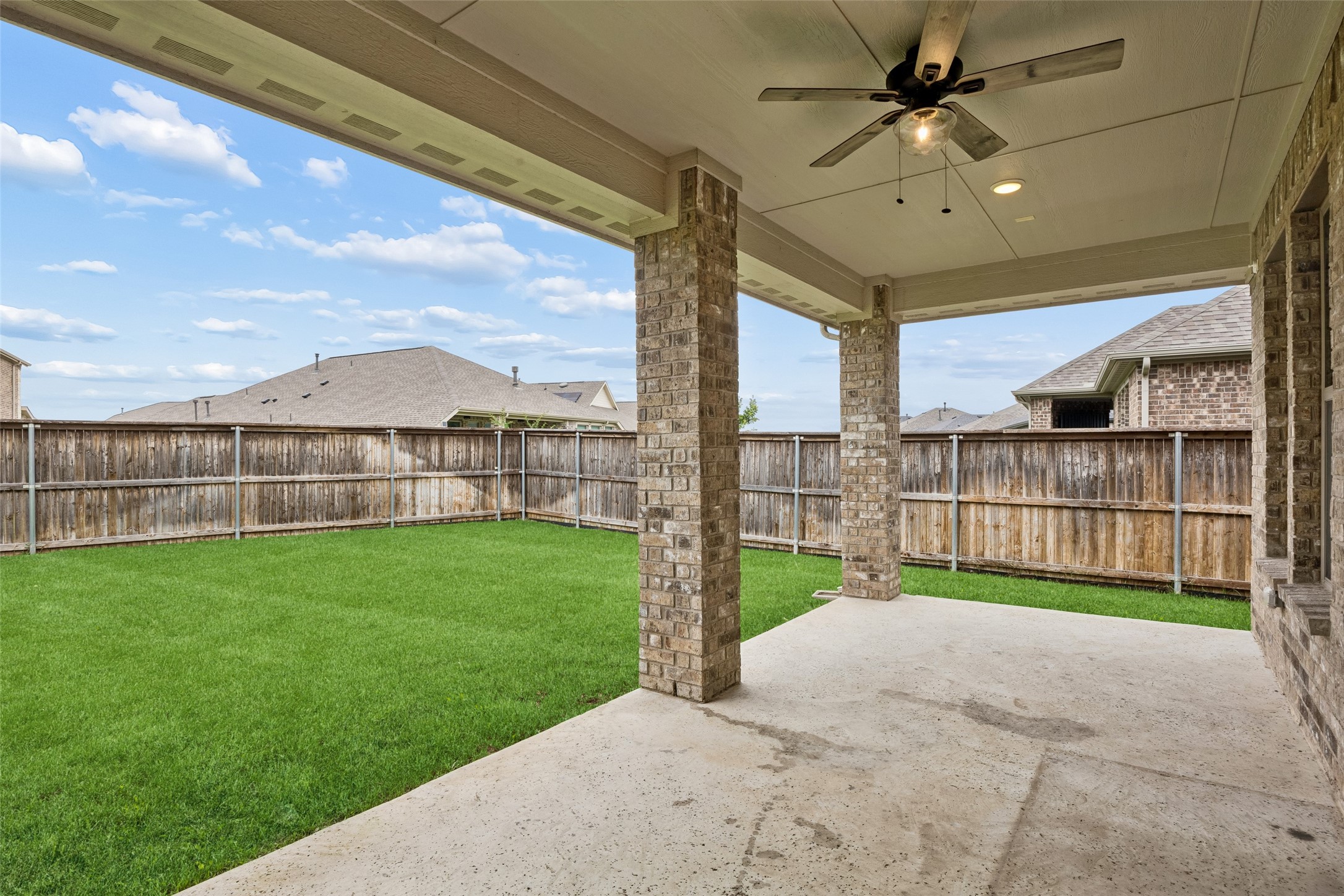 924 Pear Avenue Forney TX 75126