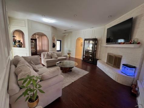 1305 Stonecreek Court Garland TX 75043