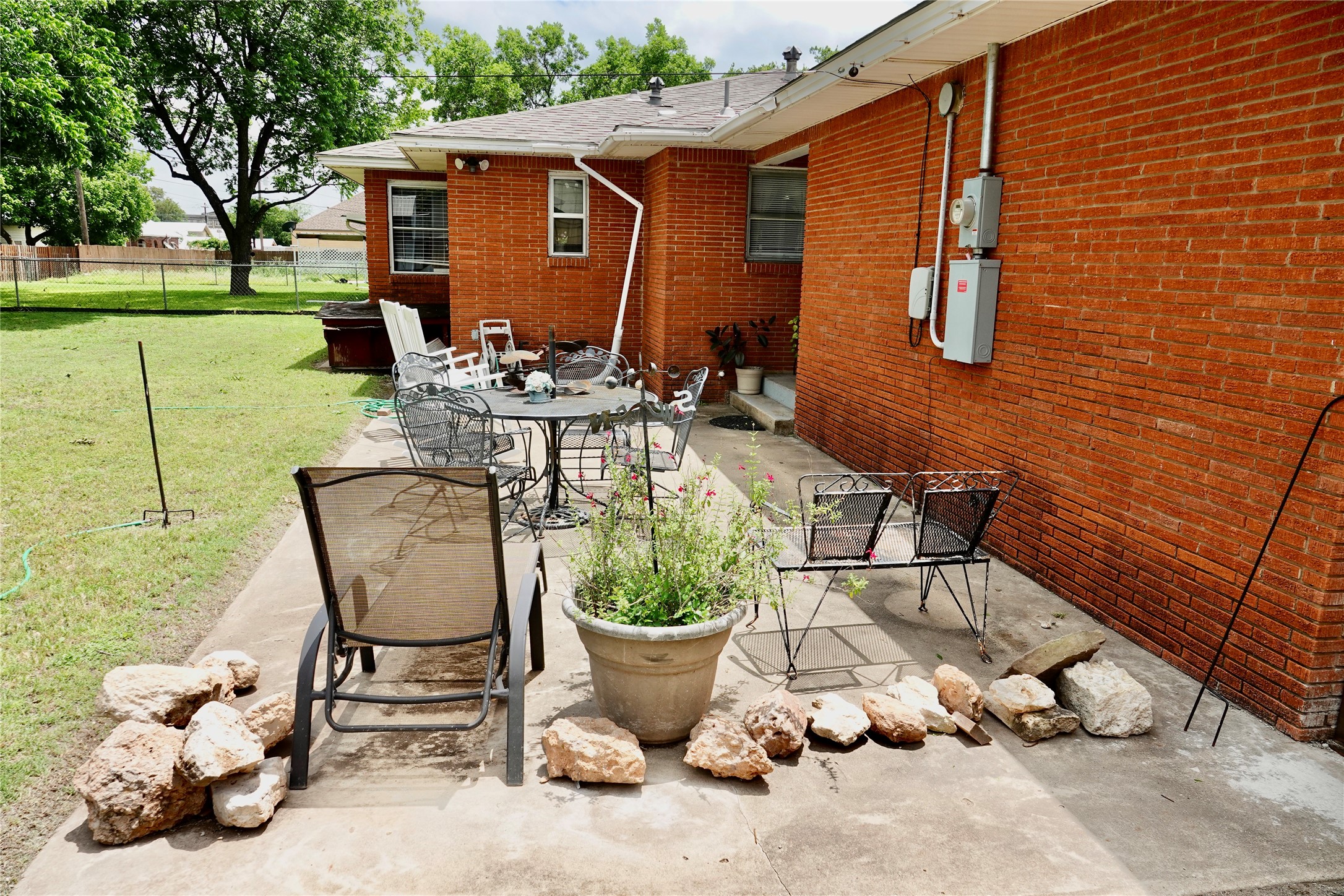 1410 Reynolds Street Goldthwaite TX 76844