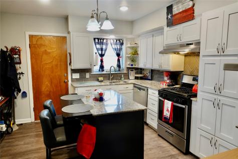 1410 Reynolds Street Goldthwaite TX 76844