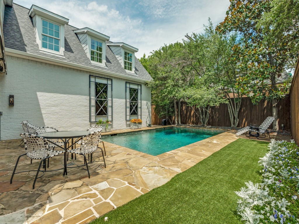 4672 S Versailles Avenue Highland Park TX 75209