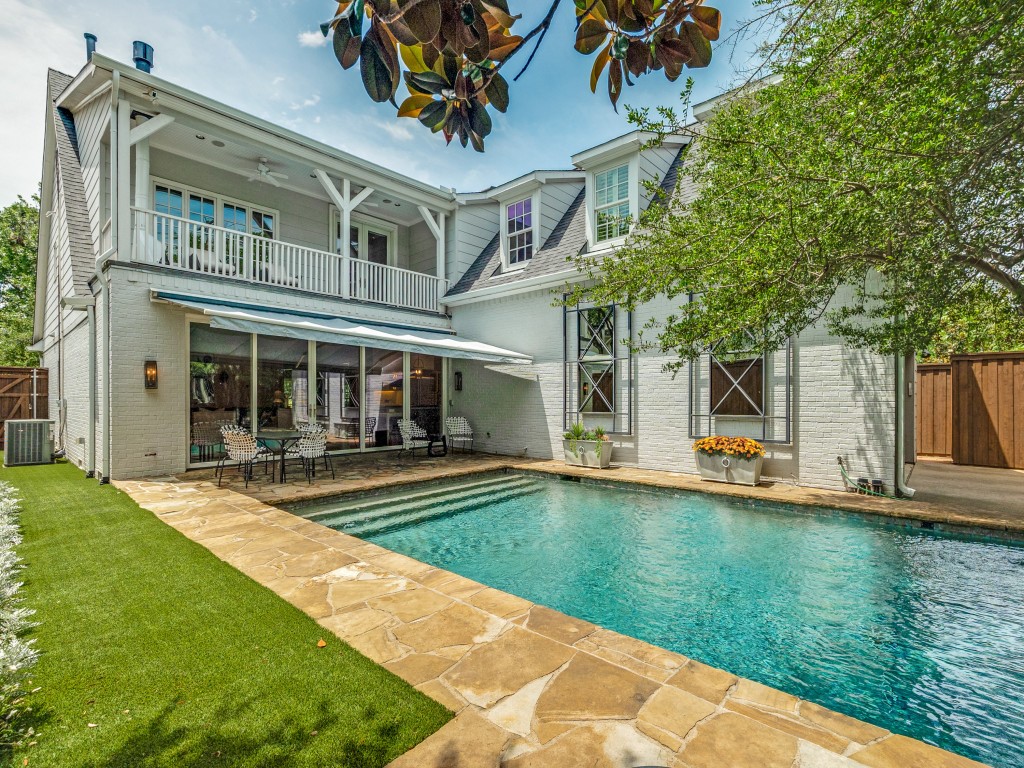 4672 S Versailles Avenue Highland Park TX 75209