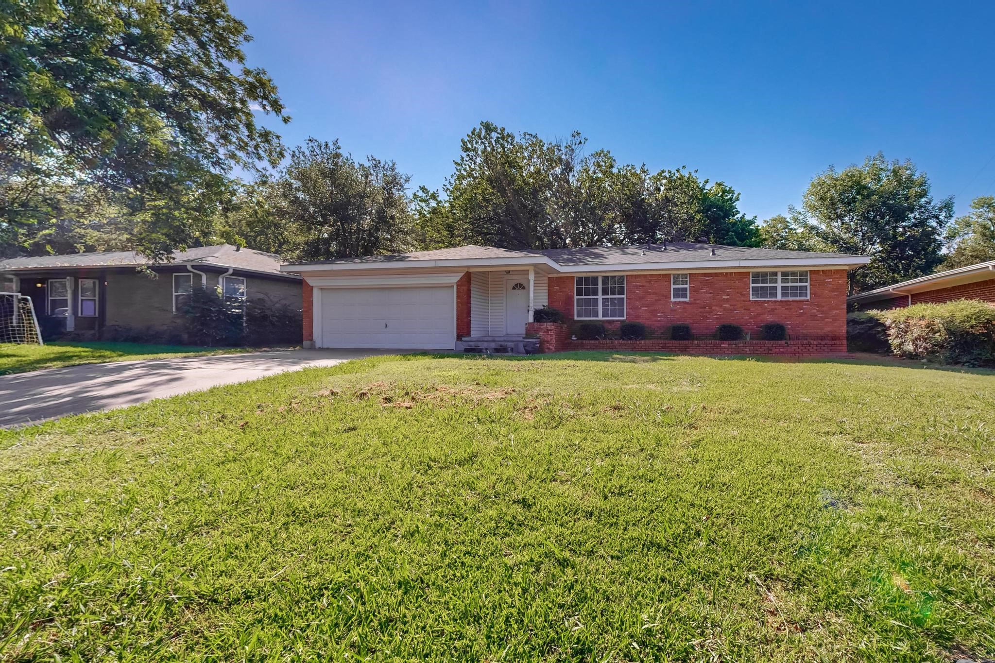 829 S Andrews Avenue Sherman TX 75090