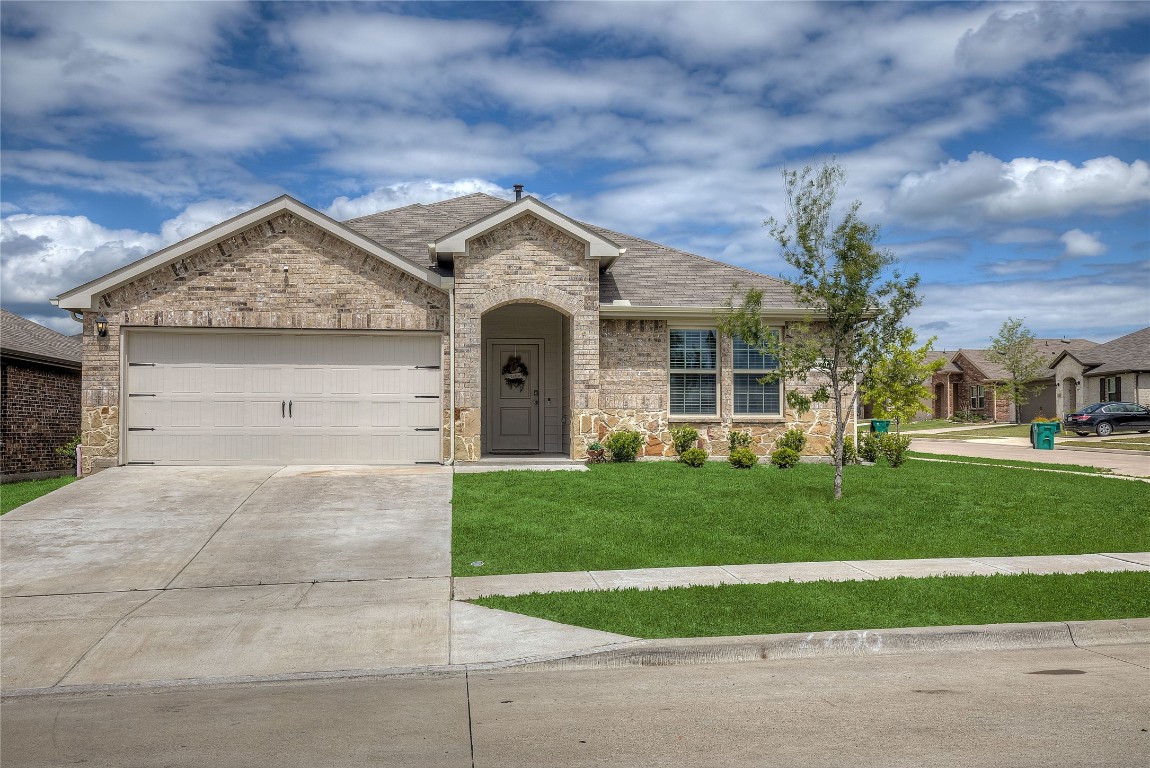 2200 Starling Street Crandall TX 75114