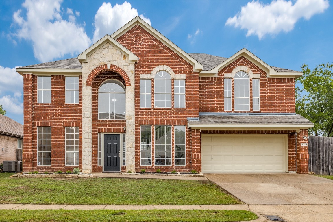 7729 Parkwood Plaza Drive Fort Worth TX 76137