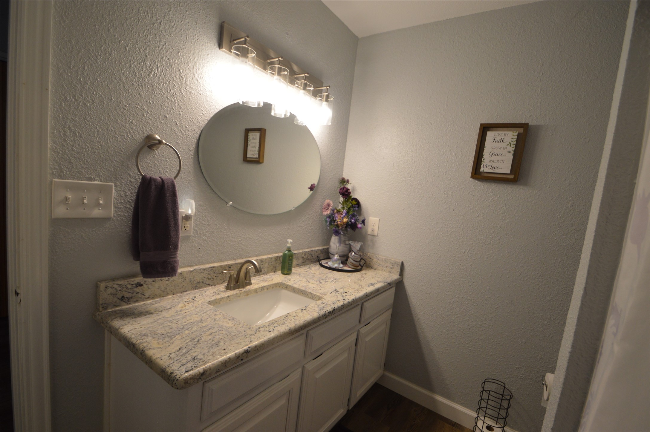 4881 White Rock Lone Oak TX 75453