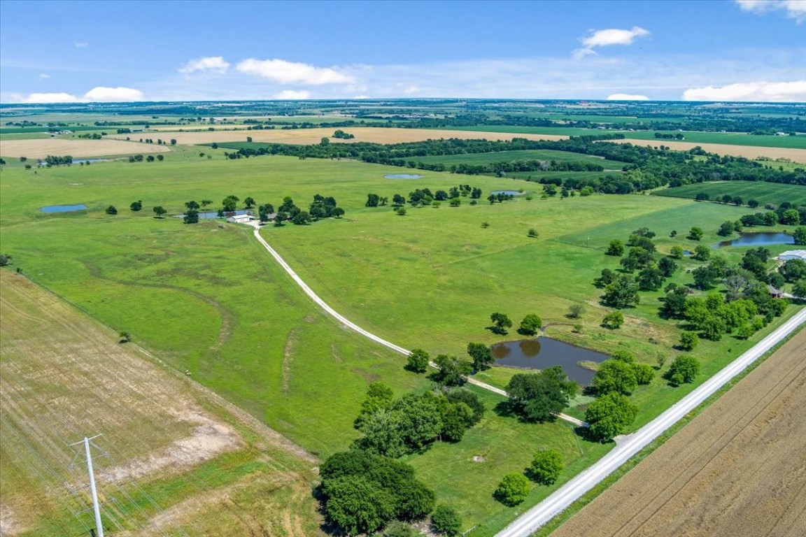 1624 Hcr 2302 S Abbott TX 76621