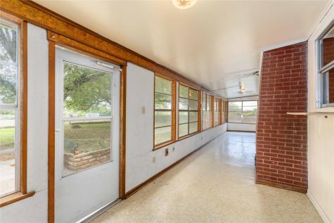 1025 S Us Highway 281 Stephenville TX 76401