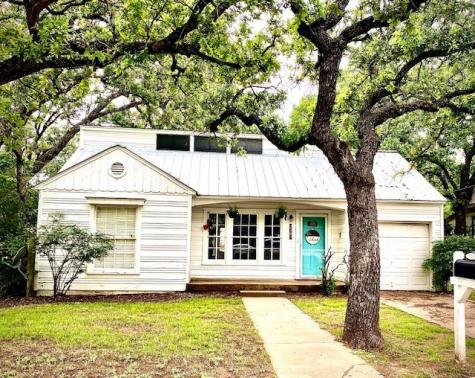 2303 NW 3rd Avenue Mineral Wells TX 76067