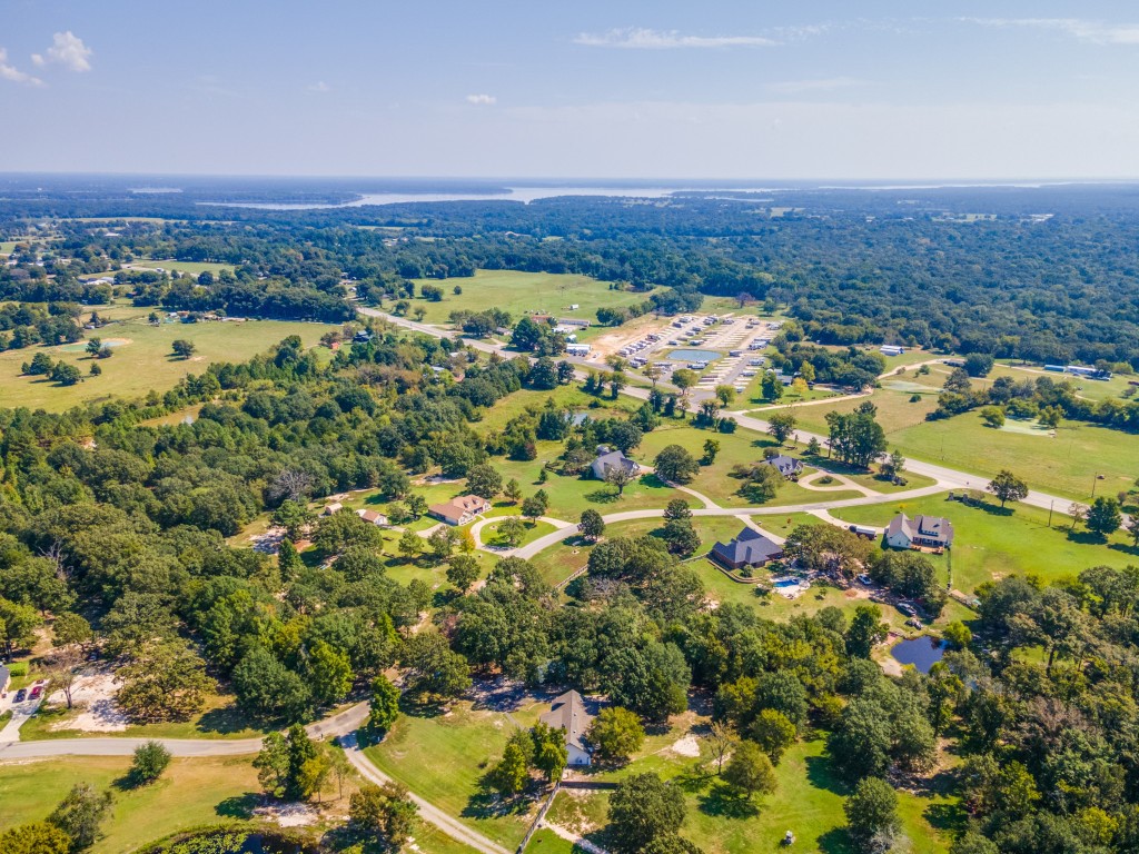 261 Rs County Road 4261 Emory TX 75440