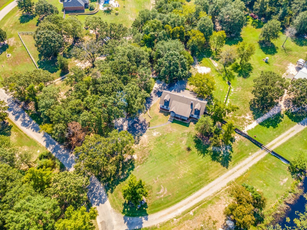 261 Rs County Road 4261 Emory TX 75440