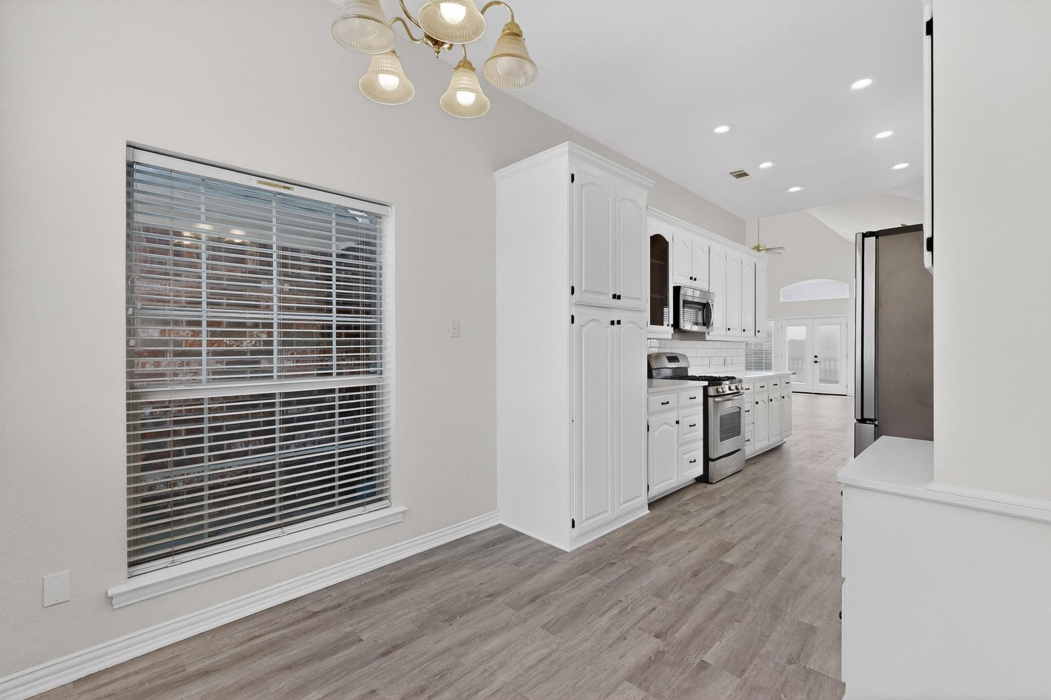 714 Ashbrook Court Euless TX 76039