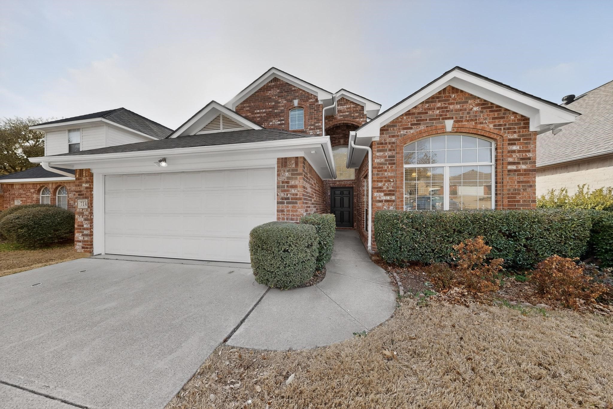 714 Ashbrook Court Euless TX 76039