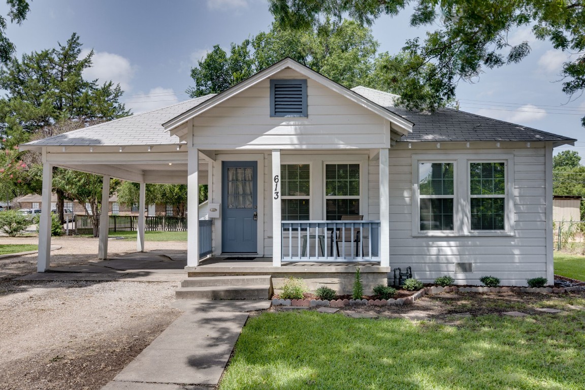 613 Coyle Street Garland TX 75040