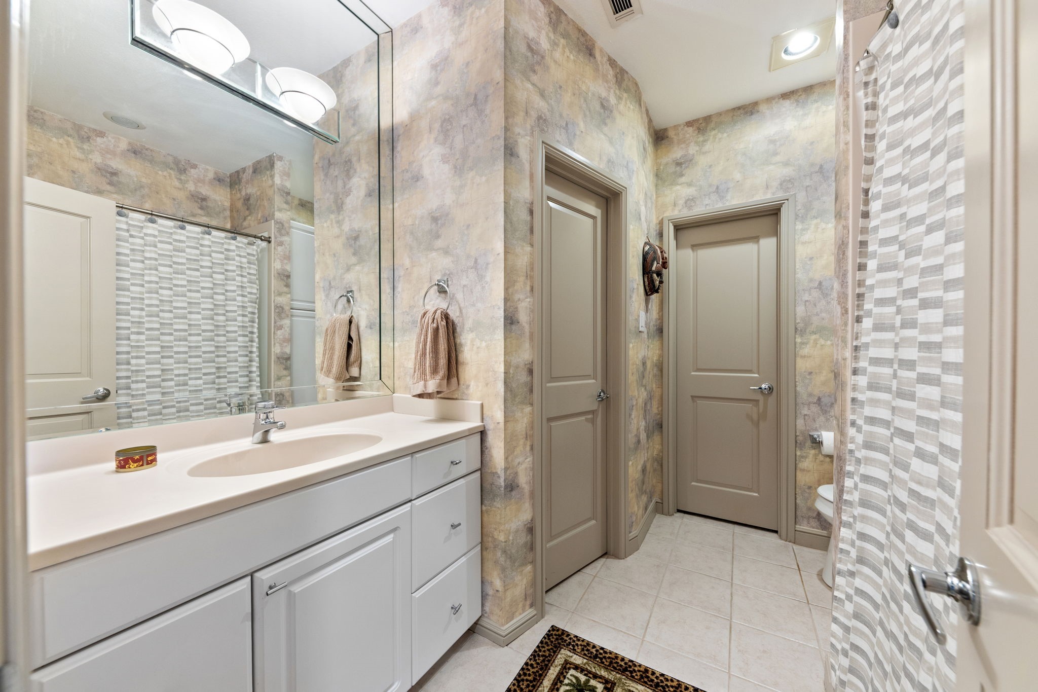 9121 Thornridge Drive North Richland Hills TX 76182