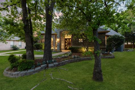 9121 Thornridge Drive North Richland Hills TX 76182