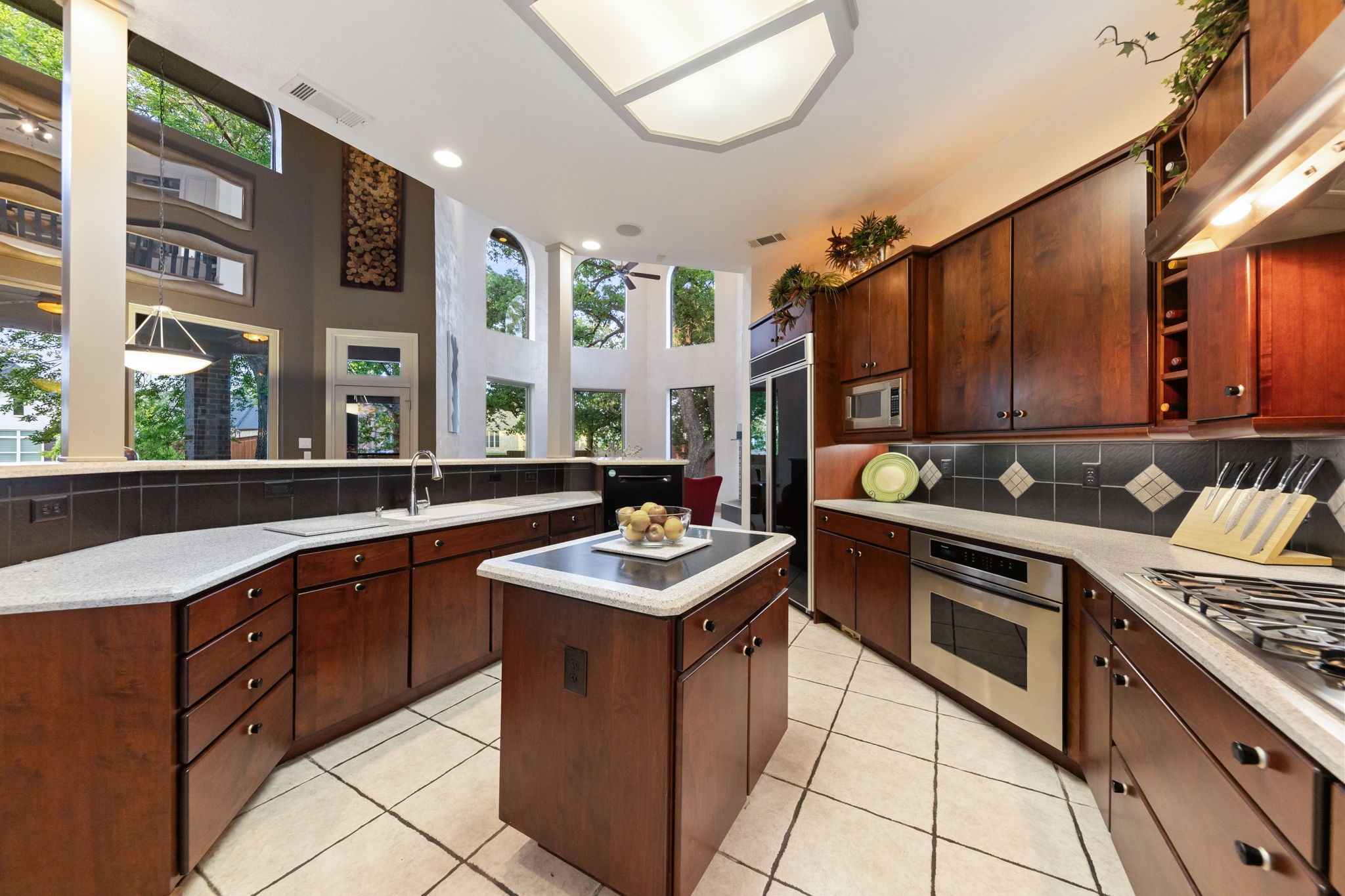 9121 Thornridge Drive North Richland Hills TX 76182