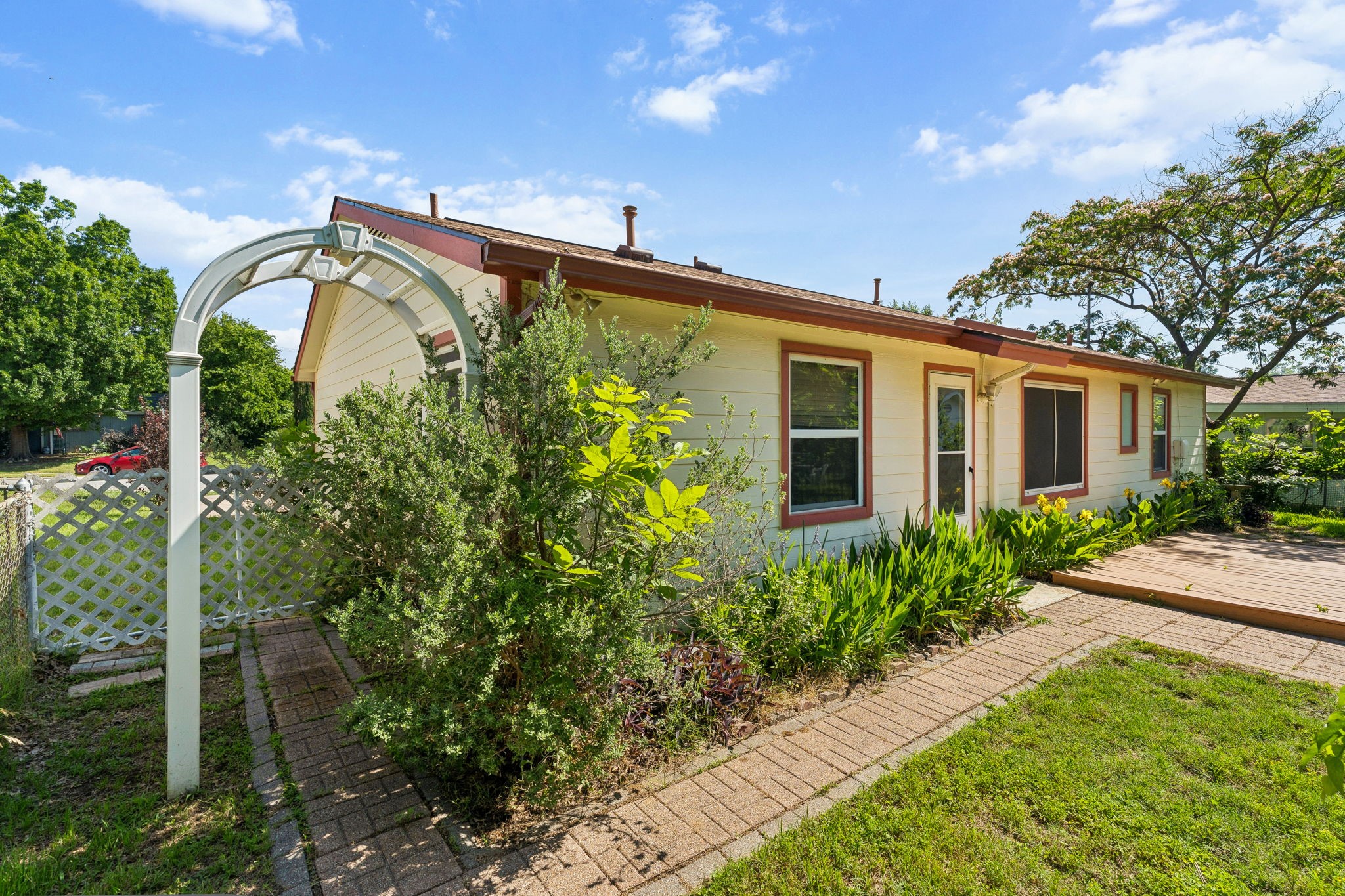 1822 Finley Road Irving TX 75062