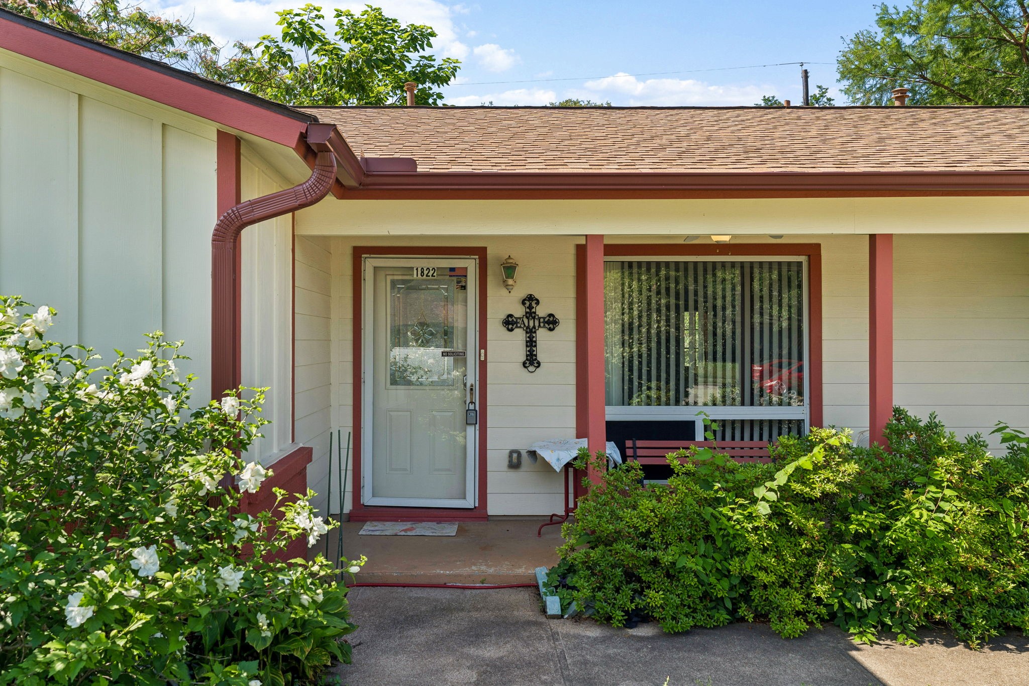 1822 Finley Road Irving TX 75062