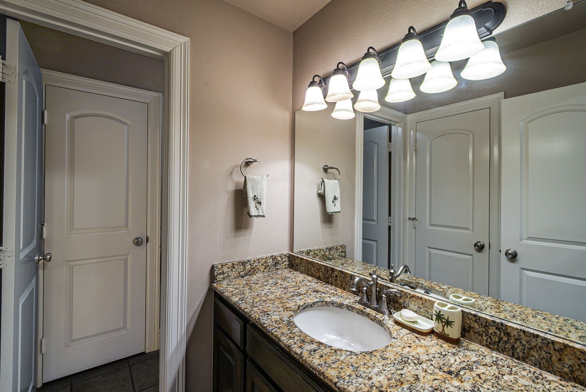 8271 Glenwick Drive Waxahachie TX 75167