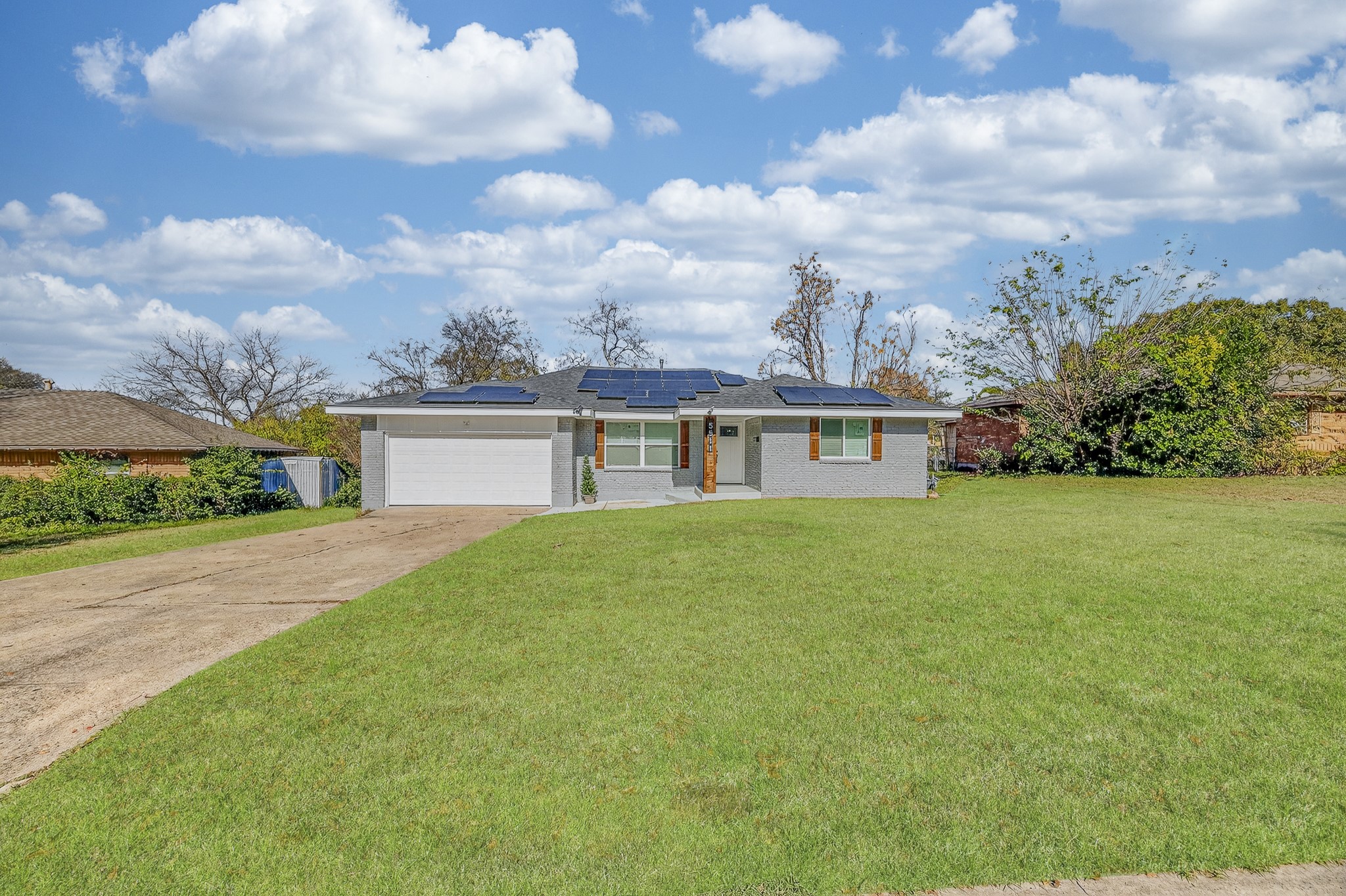 5511 Glen Forest Lane Dallas TX 75241