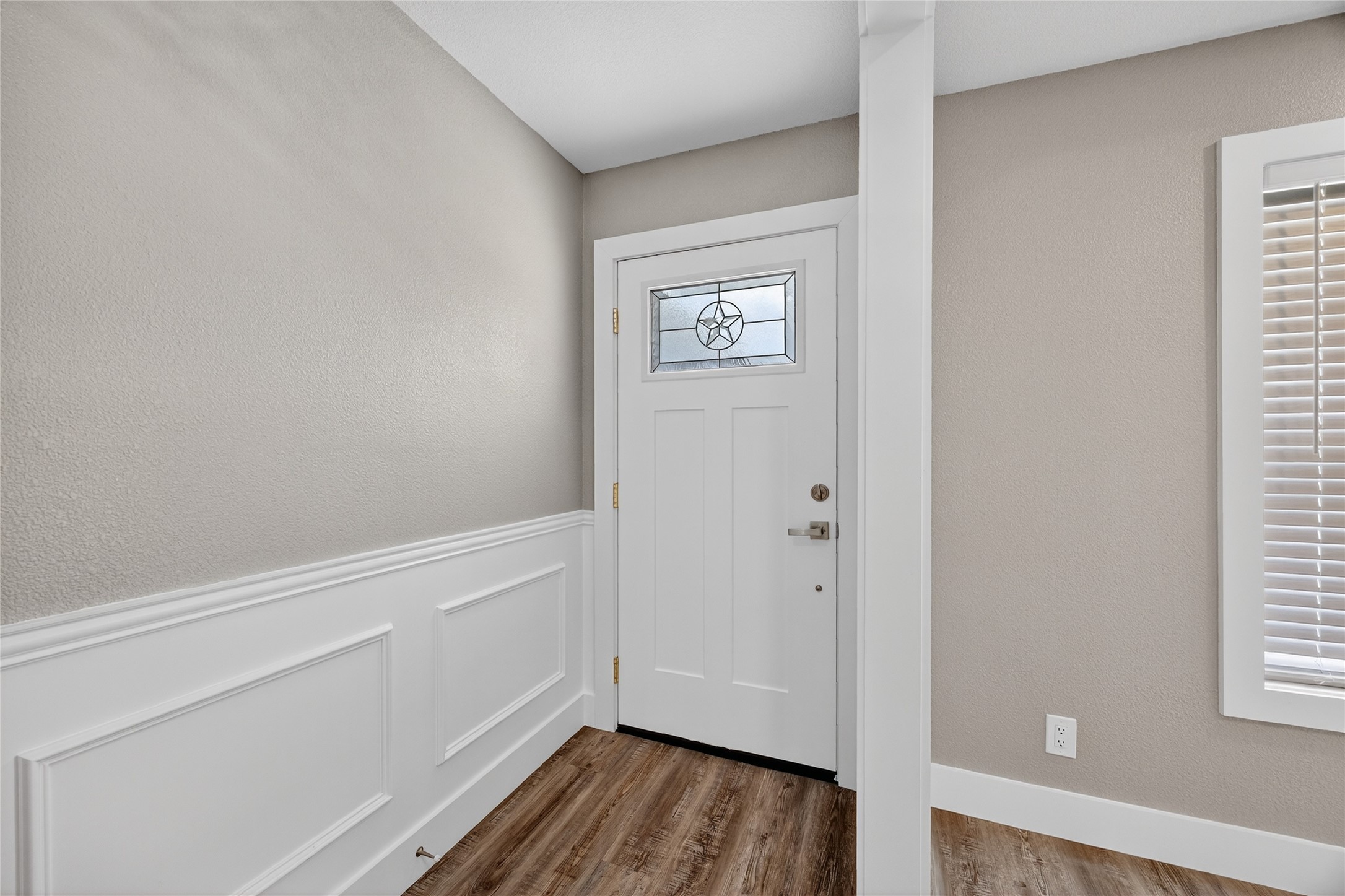 5511 Glen Forest Lane Dallas TX 75241
