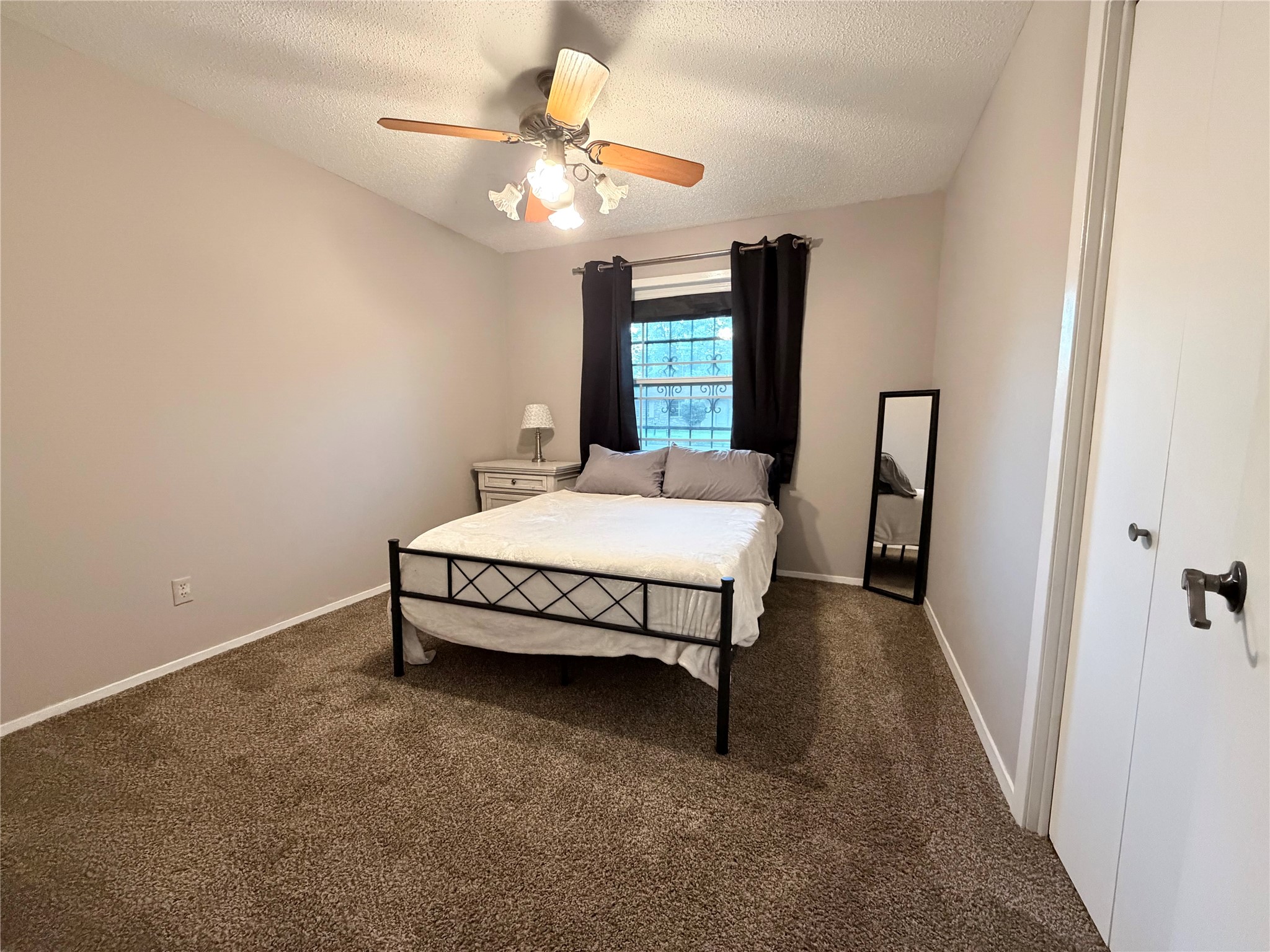 404 Montgomery Street Pittsburg TX 75686