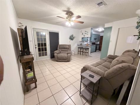 404 Montgomery Street Pittsburg TX 75686