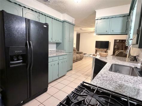 404 Montgomery Street Pittsburg TX 75686
